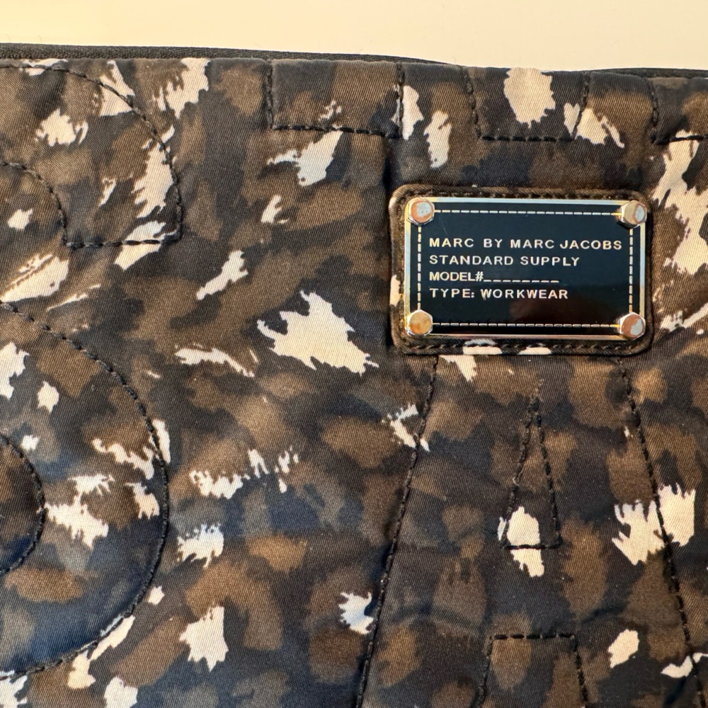 Marc by Marc Jacobs 13inch laptop bag in floral print padded black y2k vintage - Picture 3 of 7